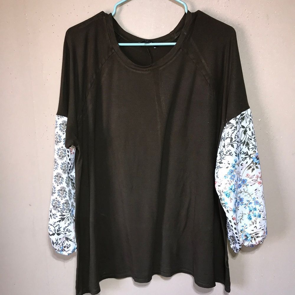 1010 Ten Ten plus size 2X green swing top w/ Cottagecore floral puff sleeves